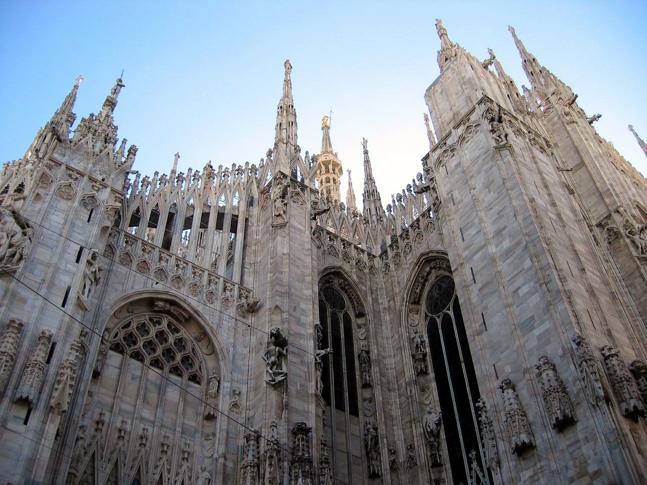 Milánói Dóm (Duomo di Milano) a Piazza del Duomón